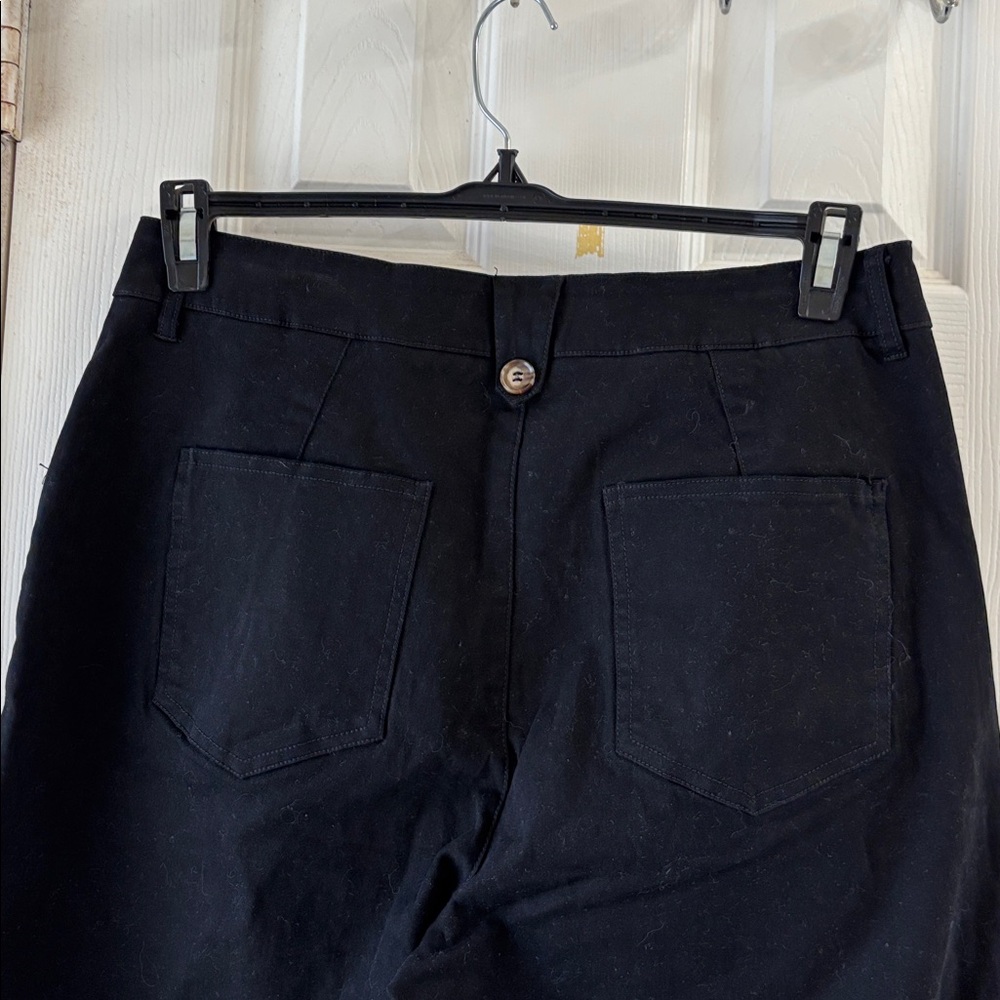Flamingals wide leg cropped Button-Up Pants. NWT - Picture 5 of 6